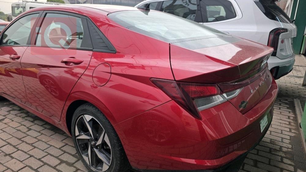 هيونداي النترا